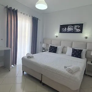 Ceko Hotel Sarandë